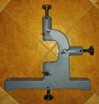 16Б16-100 (20-90 мм) люнет подвижный чугунный литой кулачковый